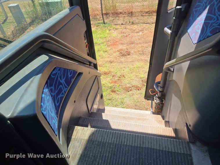 image for item EU3605 2005 Van Hool C2045 coach bus