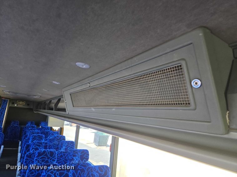 image for item EU3605 2005 Van Hool C2045 coach bus