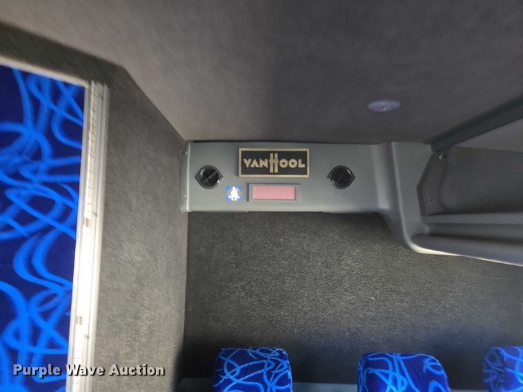 image for item EU3605 2005 Van Hool C2045 coach bus