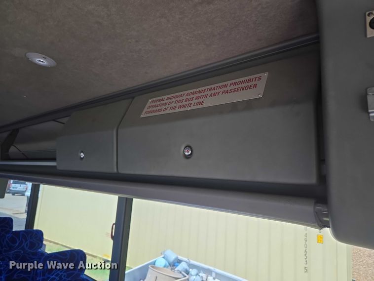 image for item EU3605 2005 Van Hool C2045 coach bus