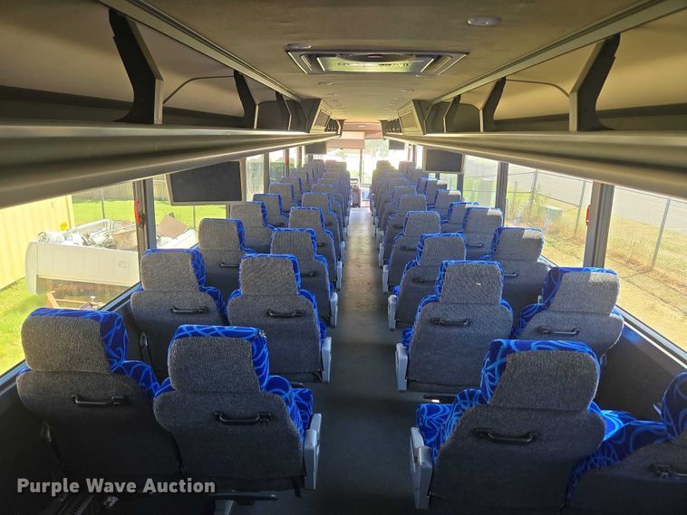 image for item EU3605 2005 Van Hool C2045 coach bus