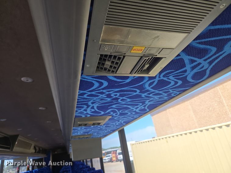 image for item EU3605 2005 Van Hool C2045 coach bus