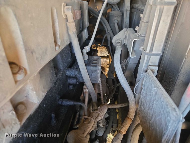 image for item EU3605 2005 Van Hool C2045 coach bus