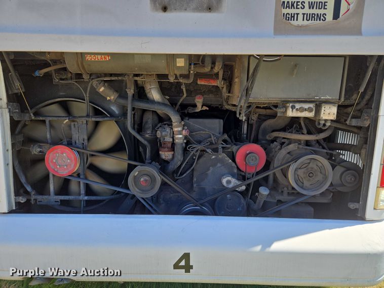 image for item EU3605 2005 Van Hool C2045 coach bus