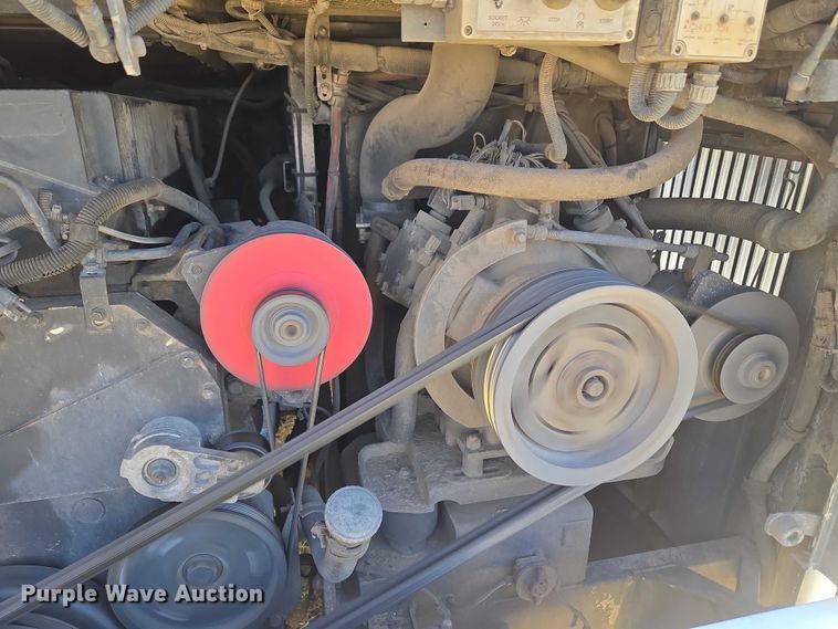 image for item EU3605 2005 Van Hool C2045 coach bus