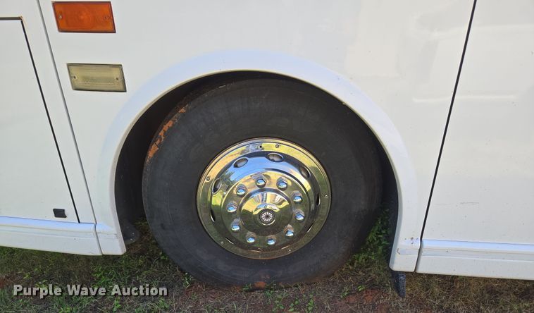 image for item EU3605 2005 Van Hool C2045 coach bus