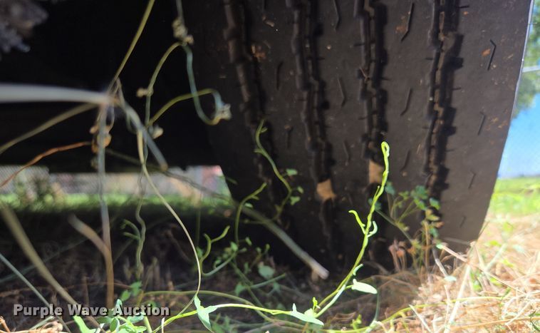 image for item EU3605 2005 Van Hool C2045 coach bus