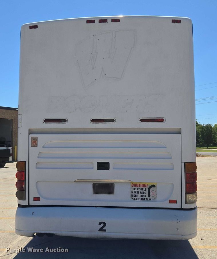 image for item EU3606 2005 Van Hool C2045 coach bus