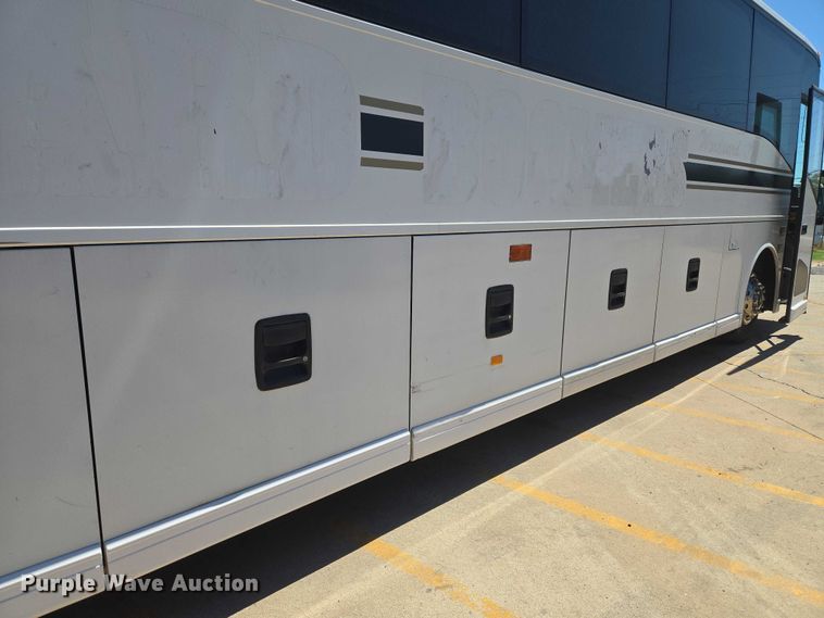 image for item EU3606 2005 Van Hool C2045 coach bus