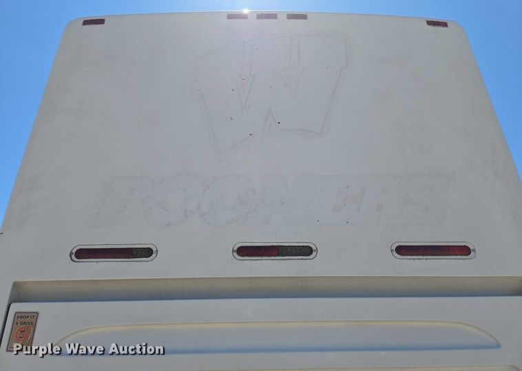 image for item EU3606 2005 Van Hool C2045 coach bus