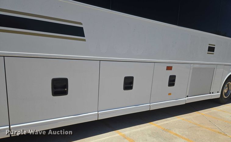 image for item EU3606 2005 Van Hool C2045 coach bus