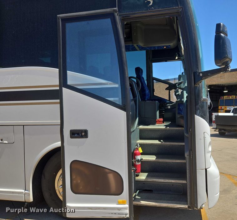 image for item EU3606 2005 Van Hool C2045 coach bus