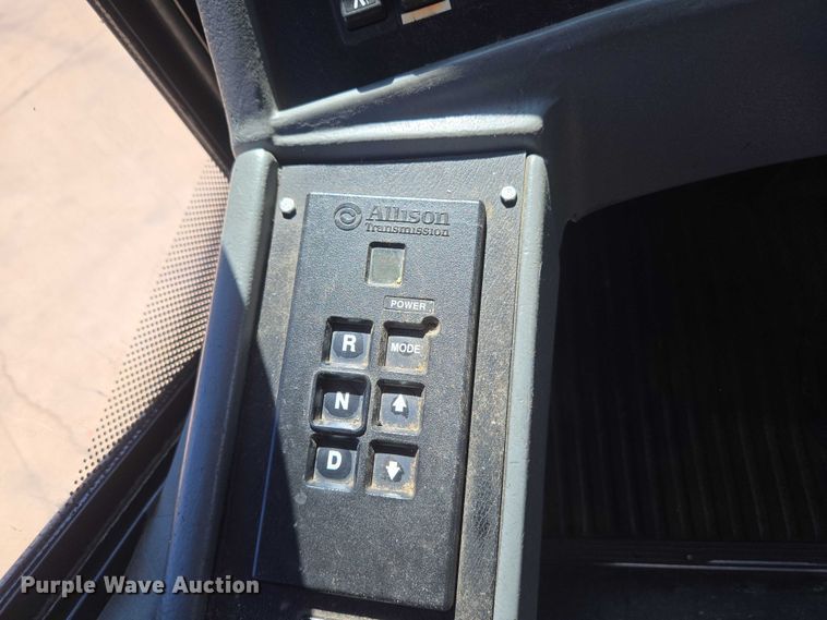 image for item EU3606 2005 Van Hool C2045 coach bus