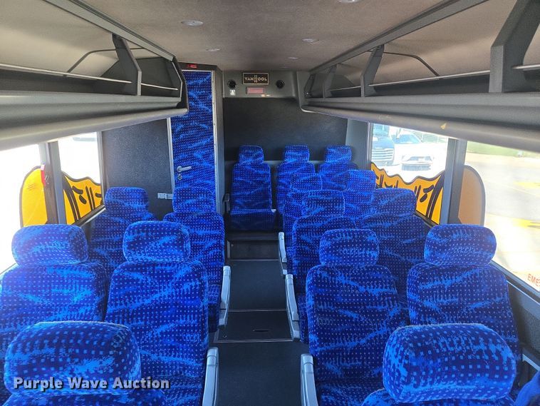 image for item EU3606 2005 Van Hool C2045 coach bus