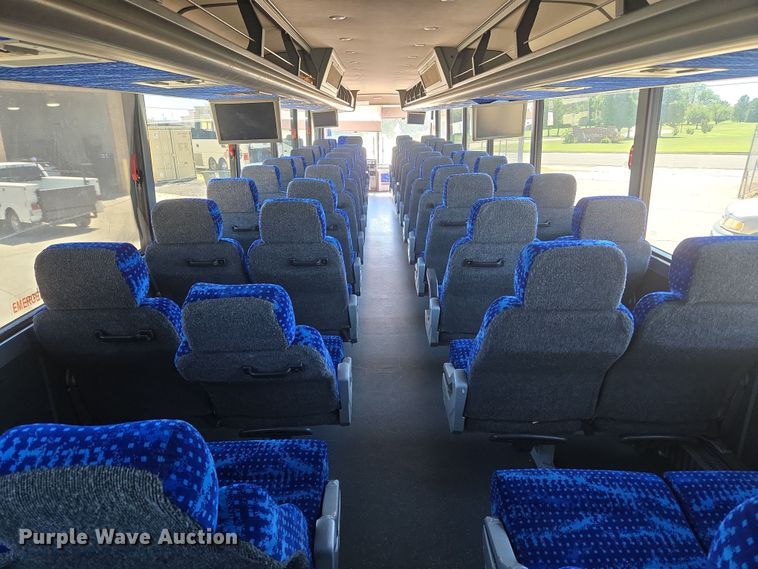 image for item EU3606 2005 Van Hool C2045 coach bus