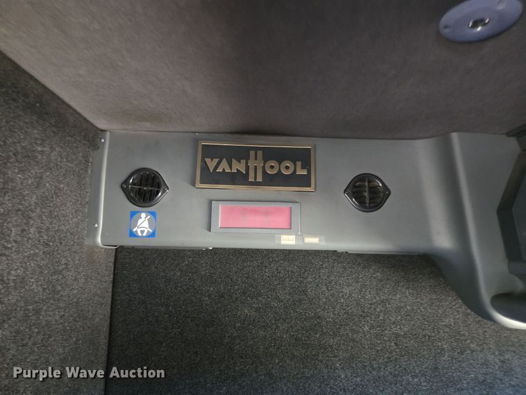 image for item EU3606 2005 Van Hool C2045 coach bus