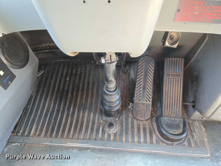 image for item EU3606 2005 Van Hool C2045 coach bus