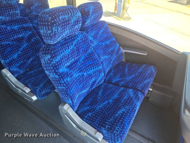 image for item EU3606 2005 Van Hool C2045 coach bus