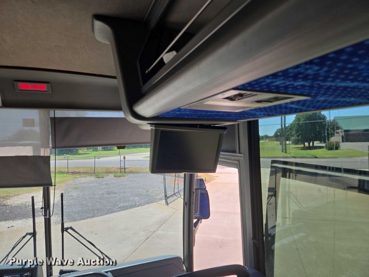 image for item EU3606 2005 Van Hool C2045 coach bus
