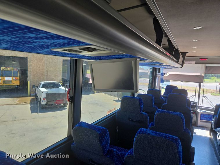 image for item EU3606 2005 Van Hool C2045 coach bus