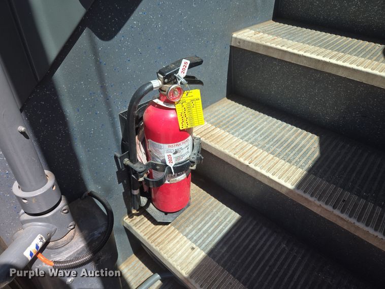 image for item EU3606 2005 Van Hool C2045 coach bus