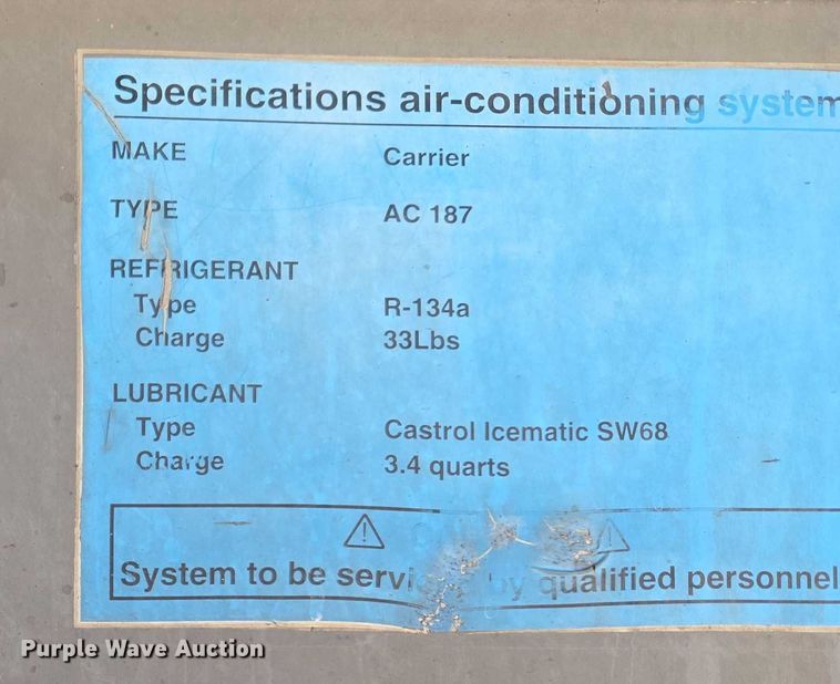 image for item EU3606 2005 Van Hool C2045 coach bus