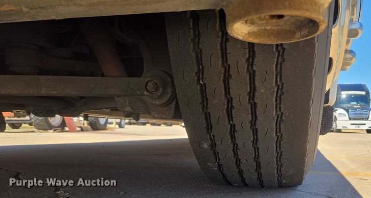 image for item EU3606 2005 Van Hool C2045 coach bus