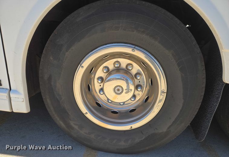 image for item EU3606 2005 Van Hool C2045 coach bus