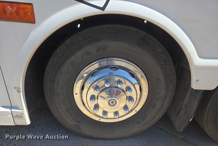 image for item EU3606 2005 Van Hool C2045 coach bus