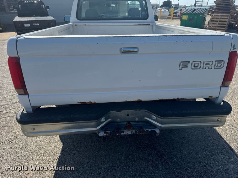 image for item EU6099 1995 Ford F150 pickup truck