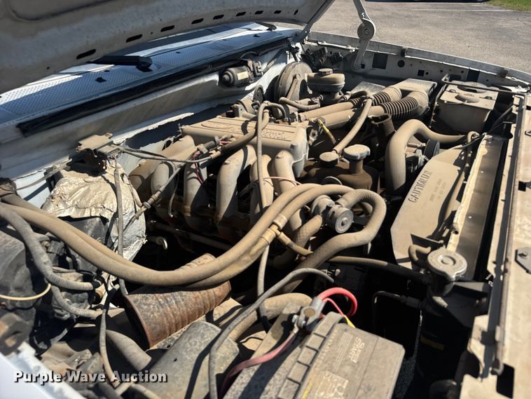 image for item EU6099 1995 Ford F150 pickup truck