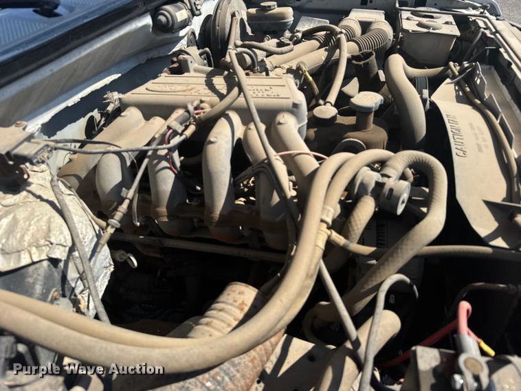 image for item EU6099 1995 Ford F150 pickup truck