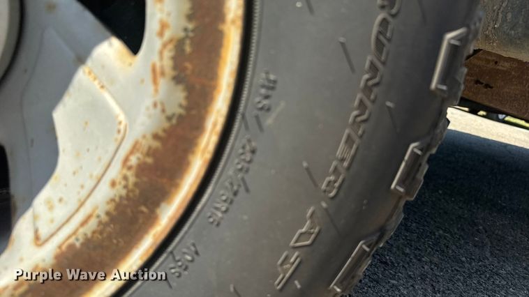 image for item EU6099 1995 Ford F150 pickup truck