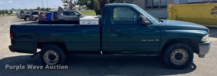 image for item EU6101 1999 Dodge Ram 1500 pickup truck