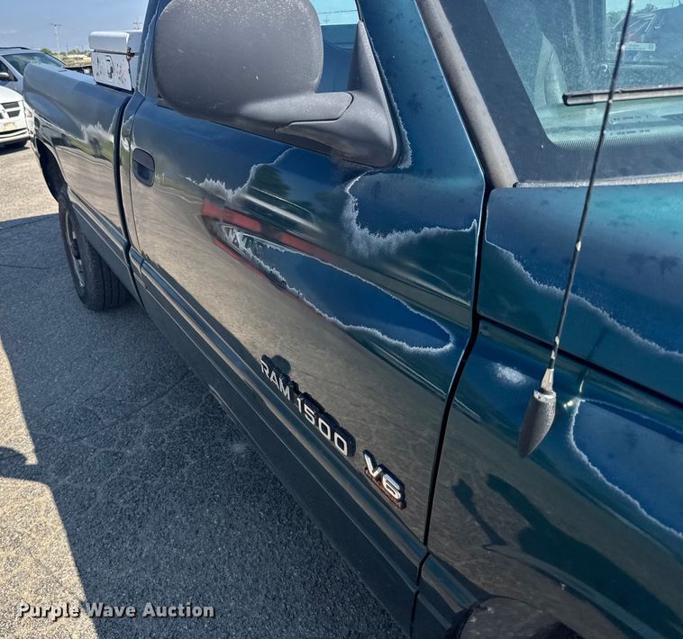 image for item EU6101 1999 Dodge Ram 1500 pickup truck