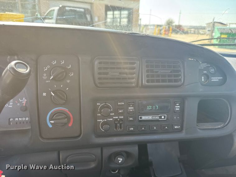 image for item EU6101 1999 Dodge Ram 1500 pickup truck