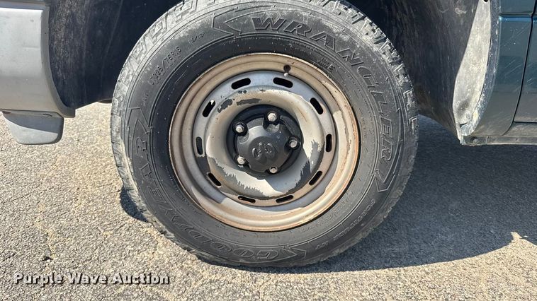 image for item EU6101 1999 Dodge Ram 1500 pickup truck