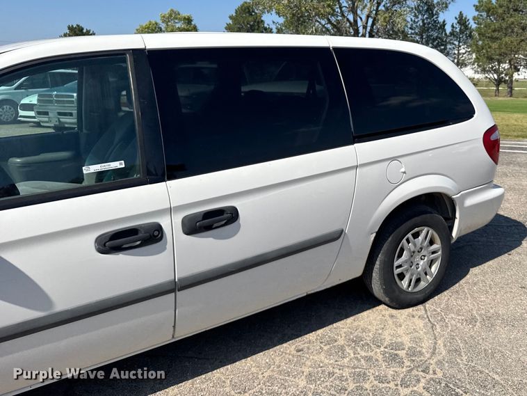 image for item EU6102 2006 Dodge Grand Caravan van