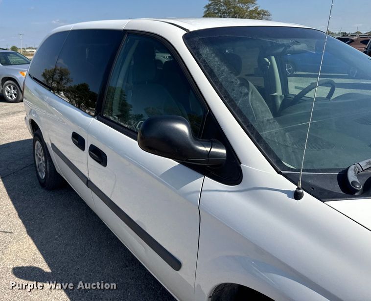 image for item EU6102 2006 Dodge Grand Caravan van