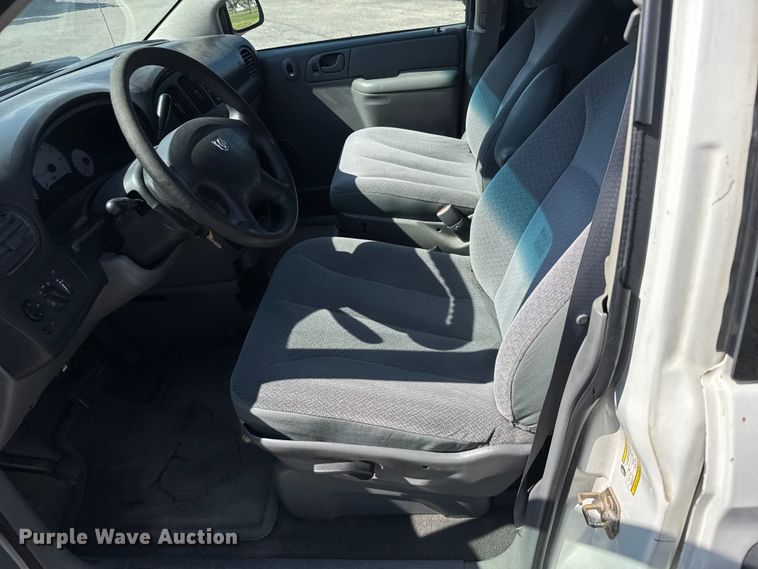 image for item EU6102 2006 Dodge Grand Caravan van