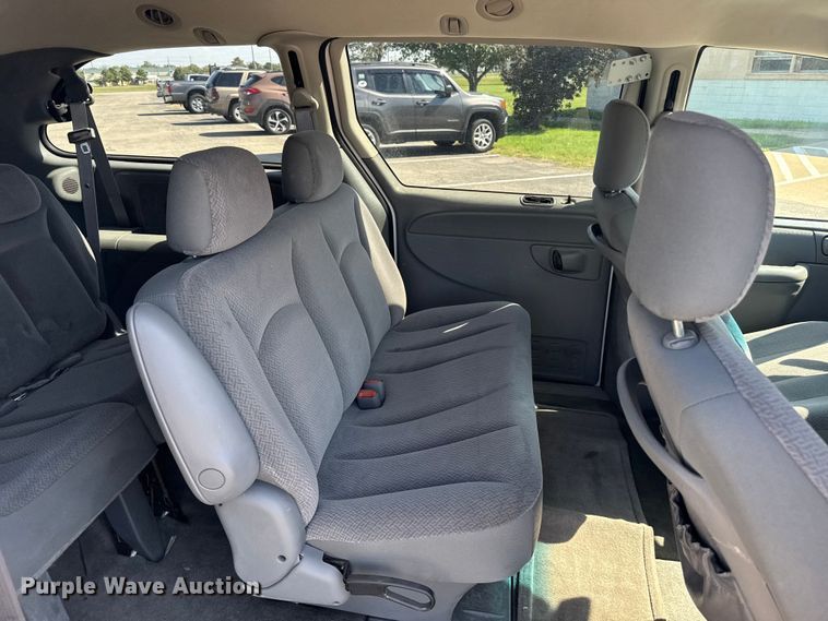 image for item EU6102 2006 Dodge Grand Caravan van