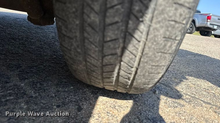 image for item EU6102 2006 Dodge Grand Caravan van