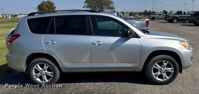 image for item EU6103 2012 Toyota RAV4 SUV