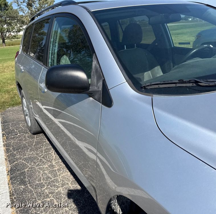 image for item EU6103 2012 Toyota RAV4 SUV