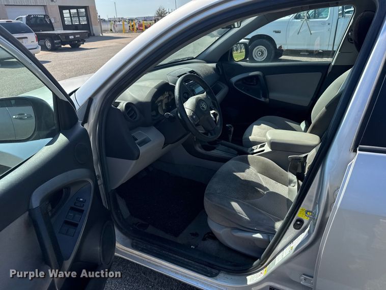 image for item EU6103 2012 Toyota RAV4 SUV