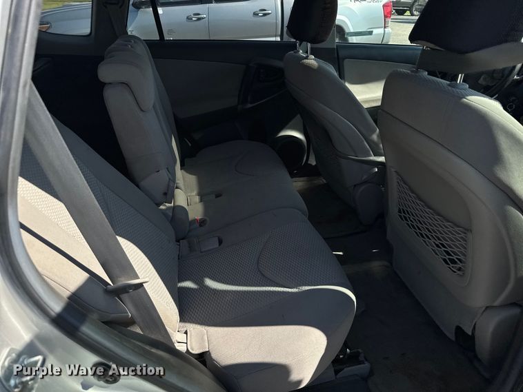 image for item EU6103 2012 Toyota RAV4 SUV