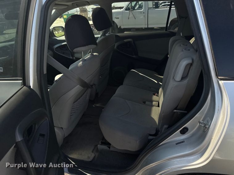 image for item EU6103 2012 Toyota RAV4 SUV