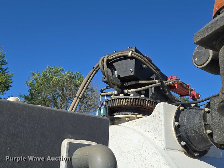 image for item EV1689 2007 Sewer Equipment vacuum excavator