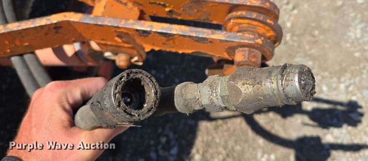 image for item EV1692 2000 Chevrolet C6500 dump truck