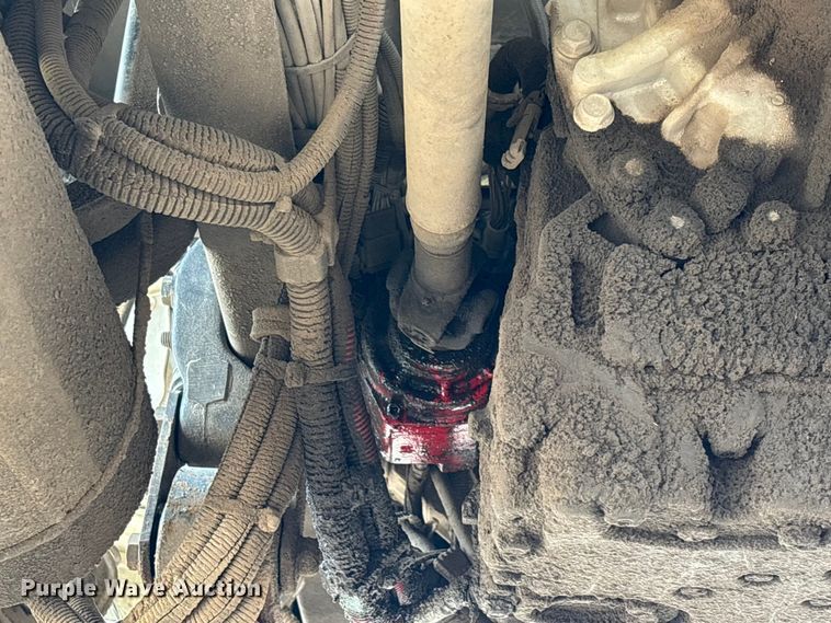 image for item EV3058 2007 Freightliner M2106 refuse truck